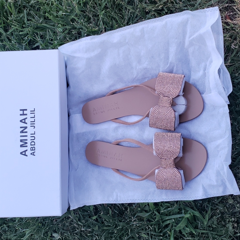 Aminah Abdul Jillil beige suede rose gold crystal bow flip flops